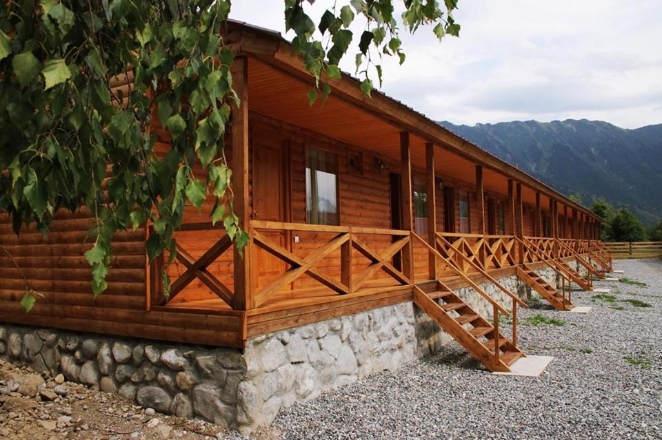 Hotel Ushba Hill ميستيا المظهر الخارجي الصورة