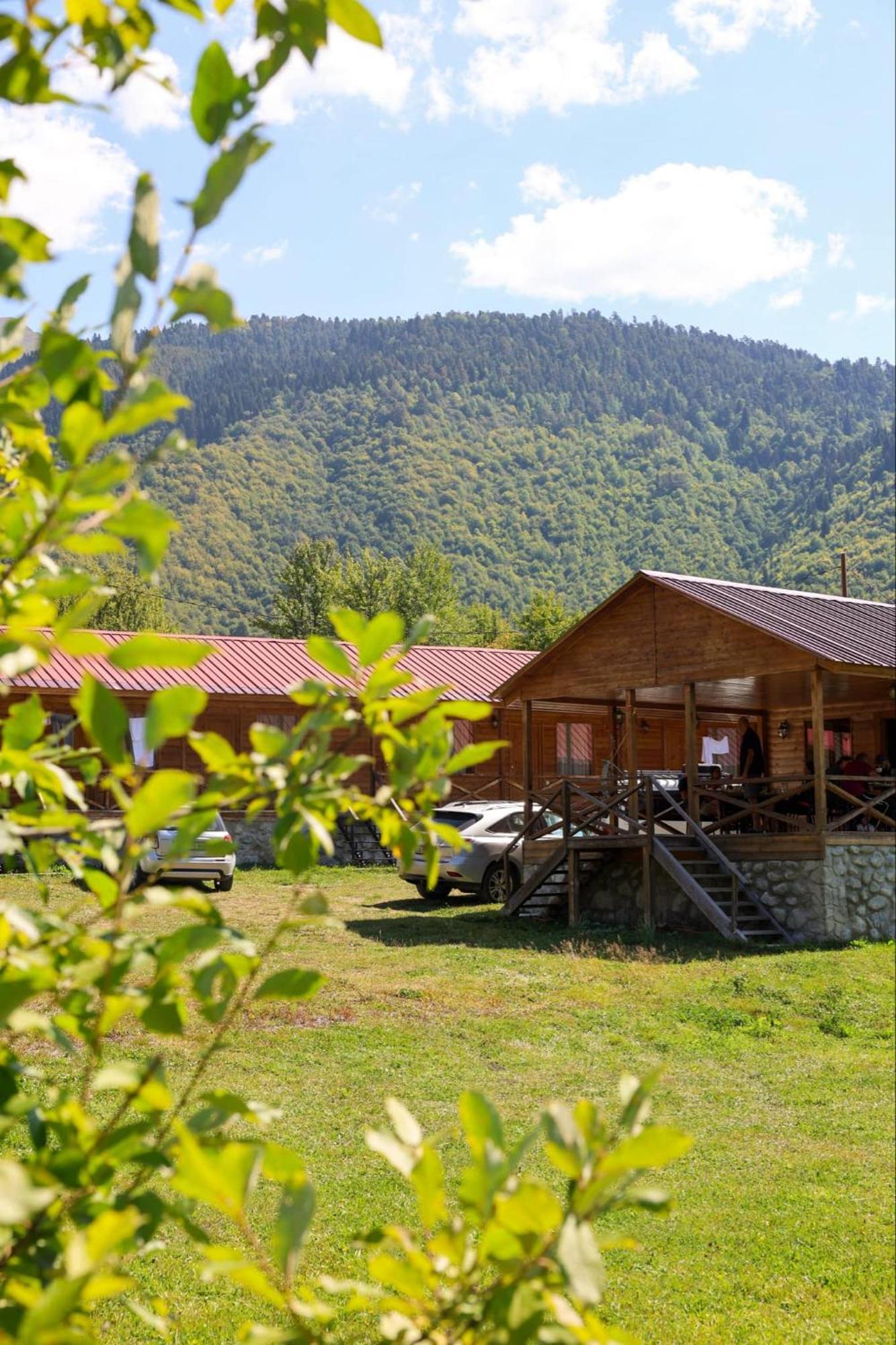 Hotel Ushba Hill ميستيا المظهر الخارجي الصورة