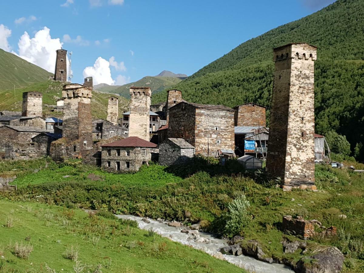 Hotel Ushba Hill ميستيا المظهر الخارجي الصورة